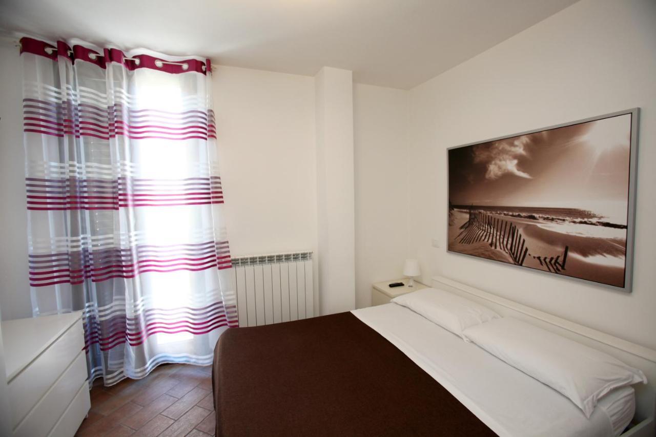 Orchidea Rooms & Suites 西维尔诺瓦·马尔凯 外观 照片
