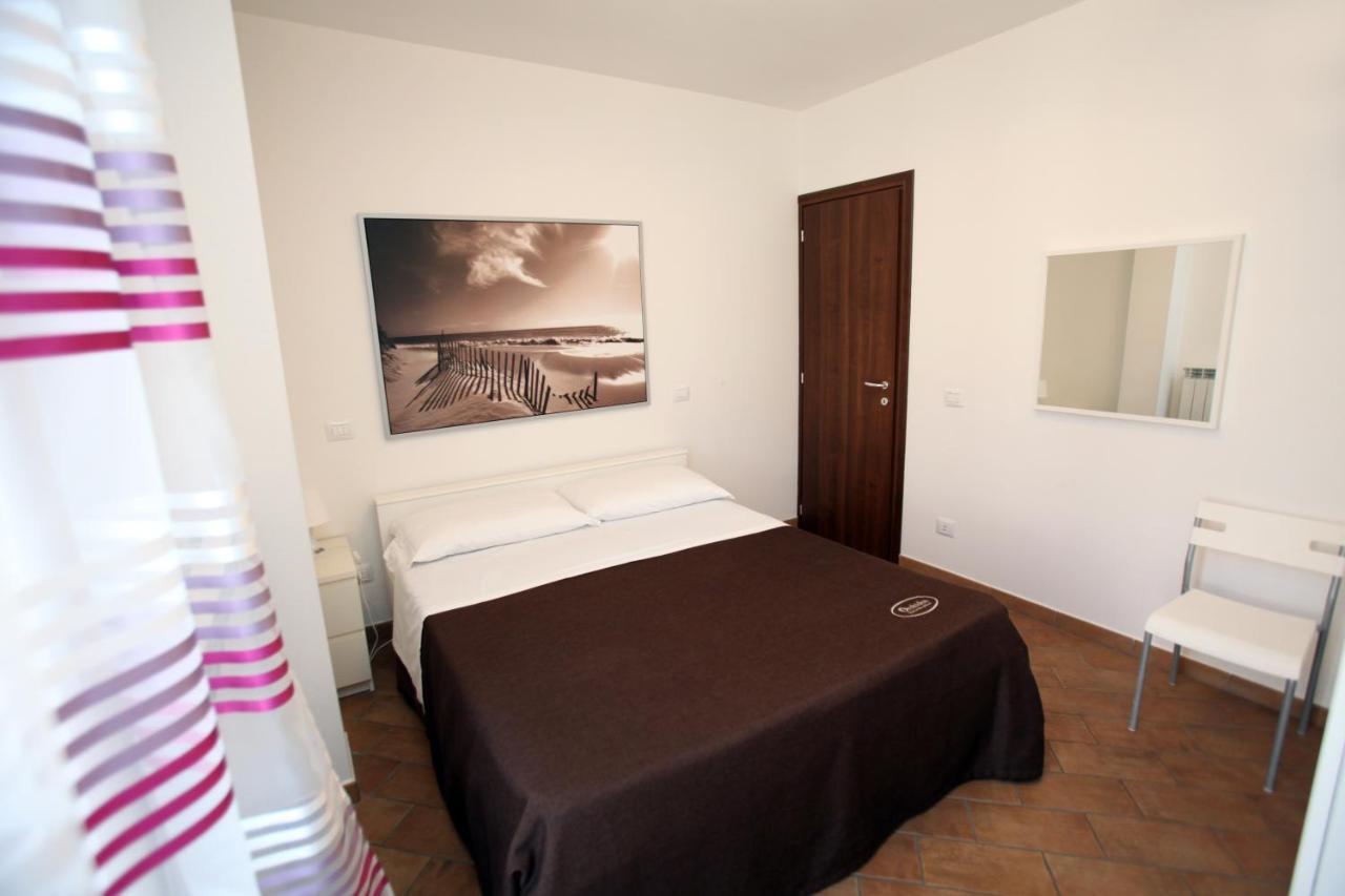 Orchidea Rooms & Suites 西维尔诺瓦·马尔凯 外观 照片