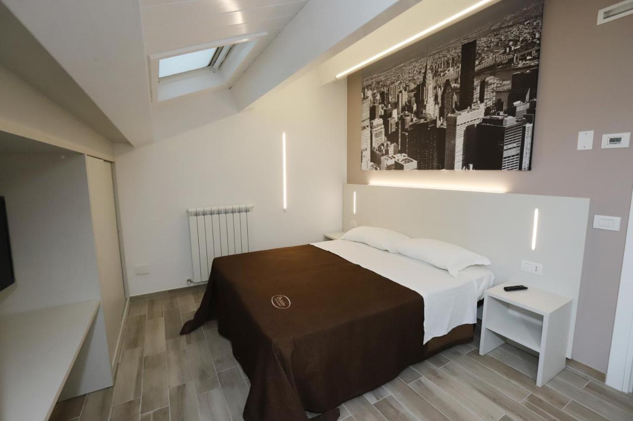 Orchidea Rooms & Suites 西维尔诺瓦·马尔凯 外观 照片